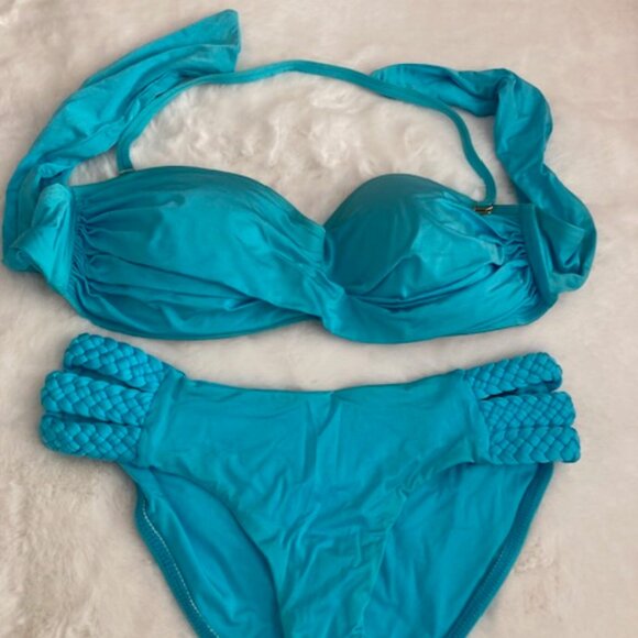 Brand New Vitamin A Turquoise 2 Piece Swimsuit - Picture 1 of 3